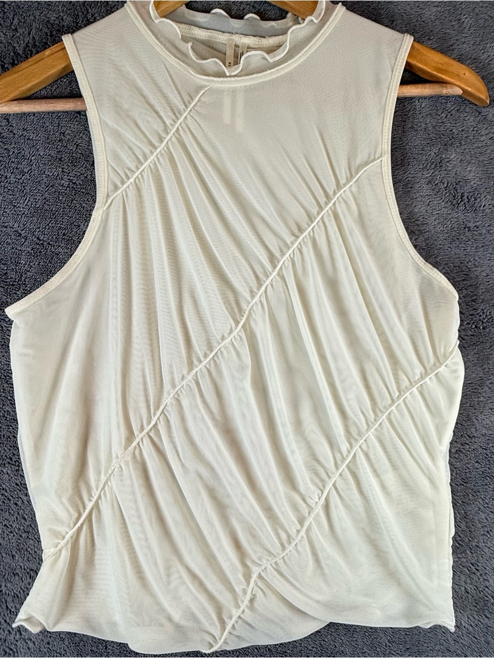 Anthropologie Cream Ivory Mesh Ruched Lettuce Trim Sleeveless Top Medium‎